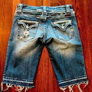 Miss Me Camo Distressed Bermuda Shorts Size 27 JP42318 color Windsor